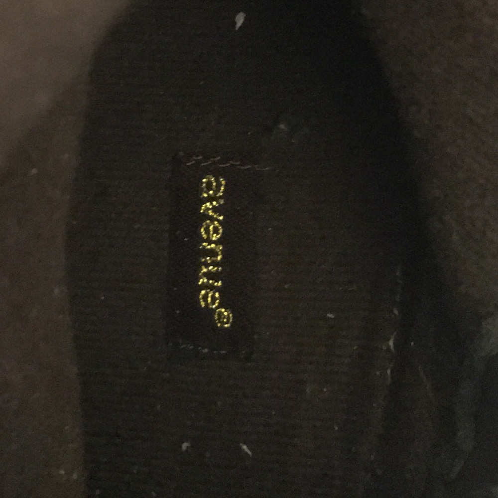 Avenue Brown Boots - Picture 9 of 11
